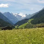 Neustift Near Stubai Lift Lägenhet