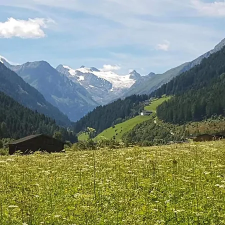 In Stubai Valley With Balcony Apartmán